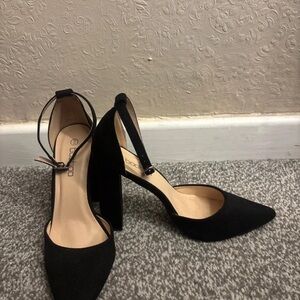 Boohoo Classic Black Pointed Heels